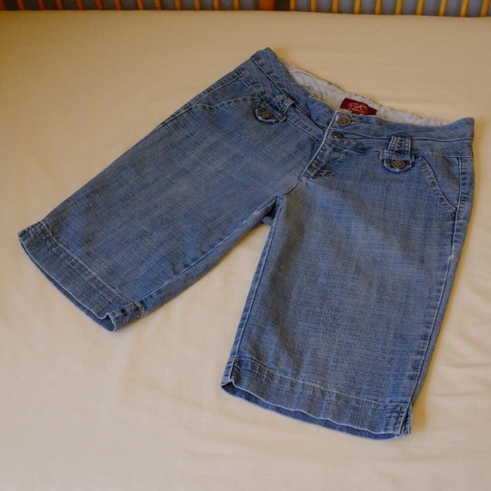 Y2K One 5 One Bermuda Denim Shorts – Vintage Mall Girl Vibes